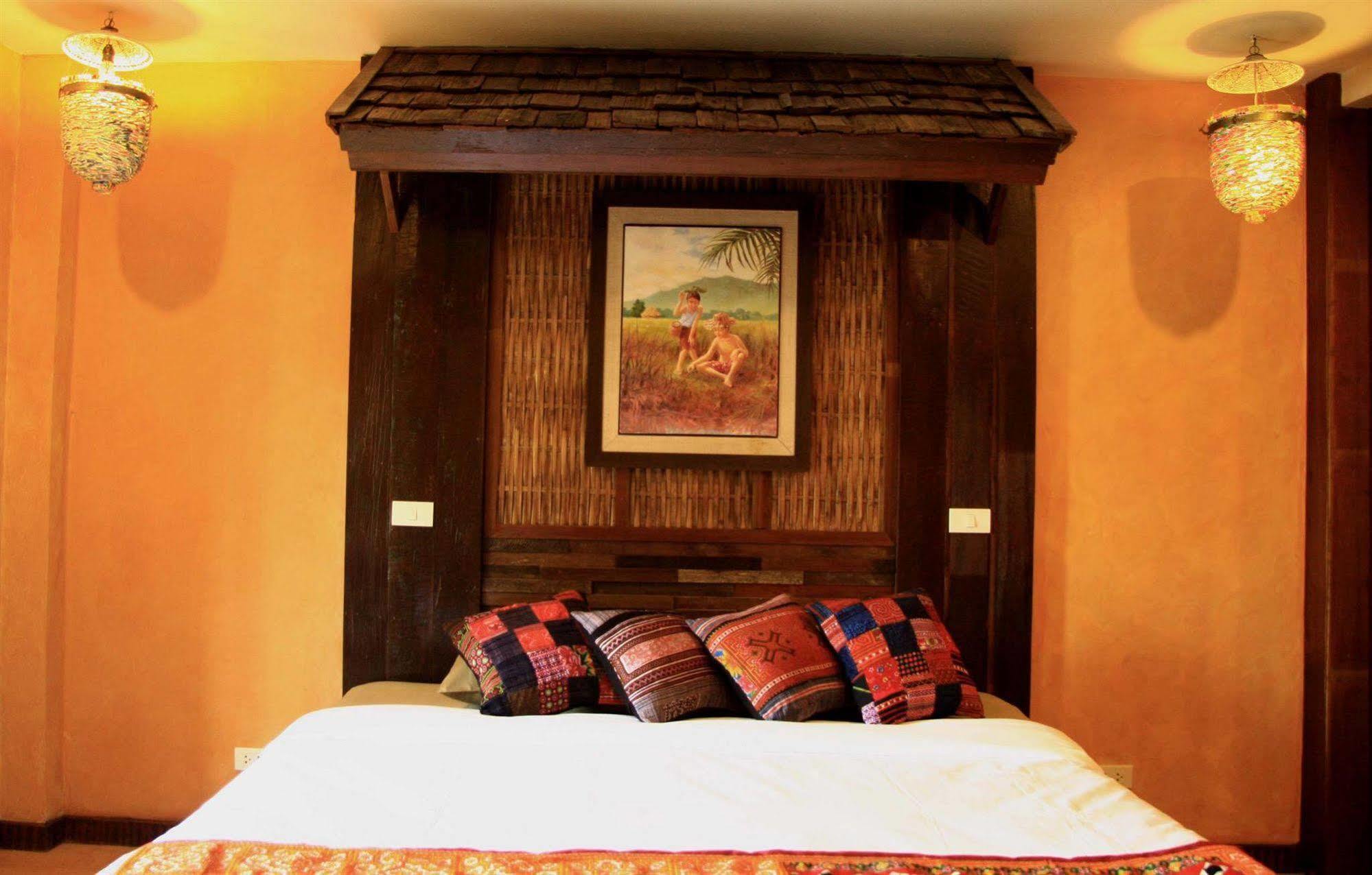 1 Nimman Gallery Hotel Chiang Mai Extérieur photo